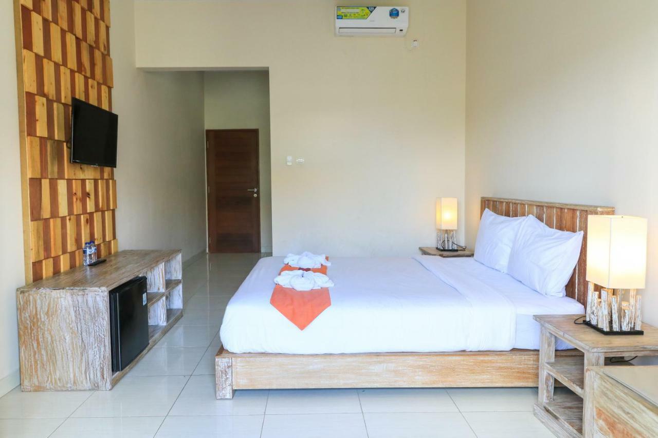 Kubu Kenak Guesthouse Seminyak Rum bild