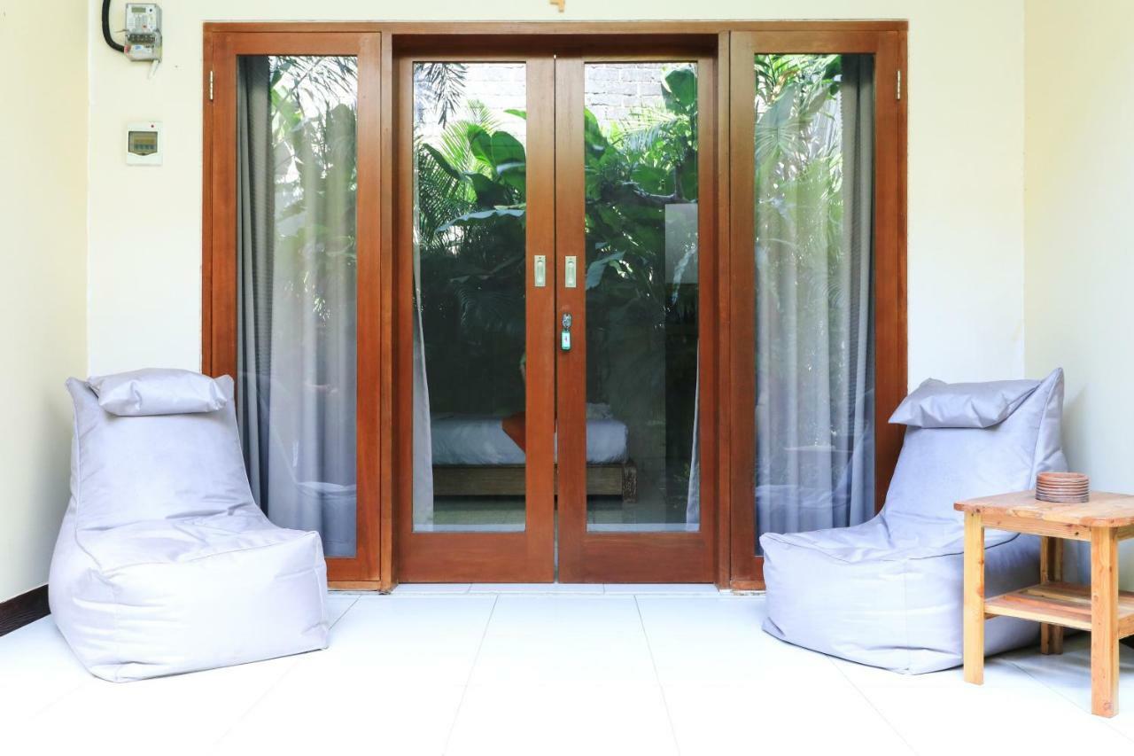 Kubu Kenak Guesthouse Seminyak Exteriör bild