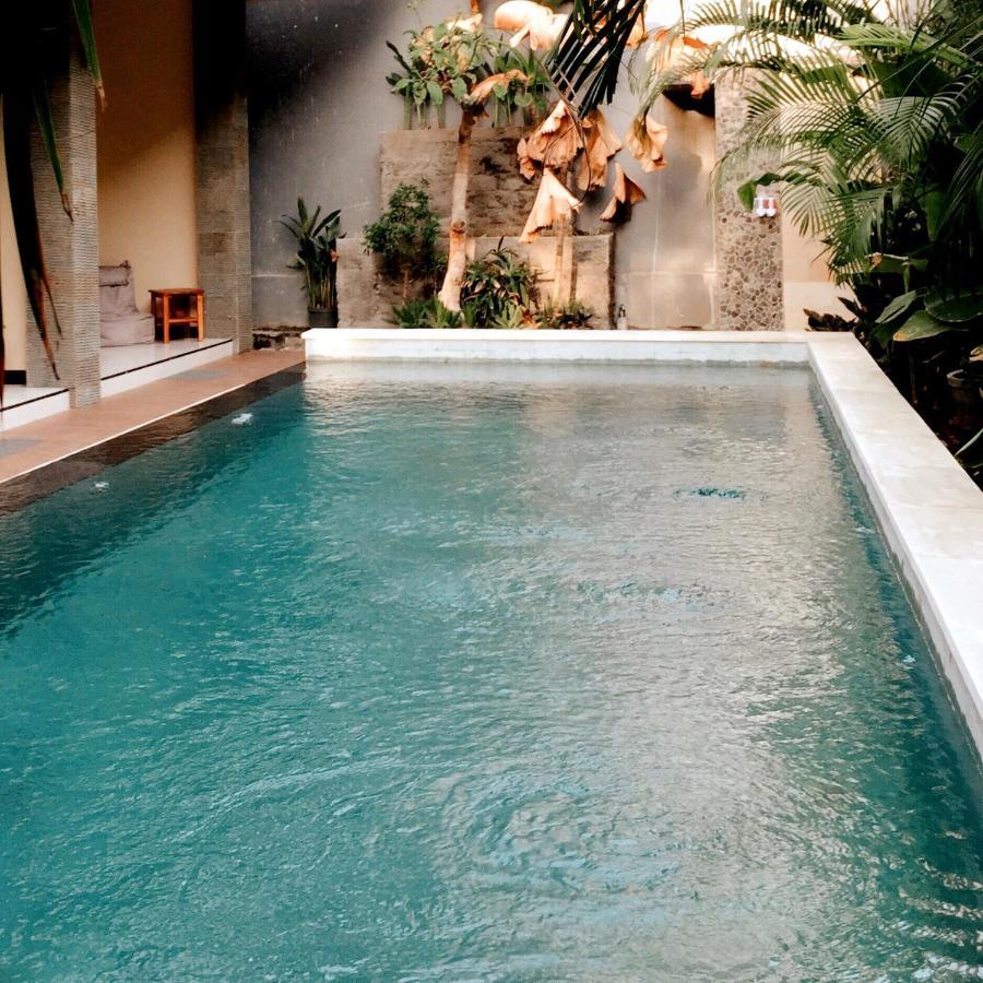Kubu Kenak Guesthouse Seminyak Exteriör bild